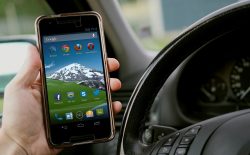 Telefonino in auto